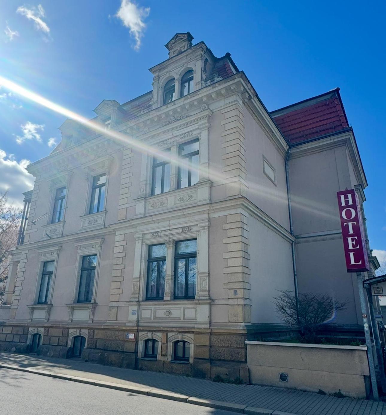 Hotel Villa Kipping Am Hauptbahnhof Dresden Exterior foto